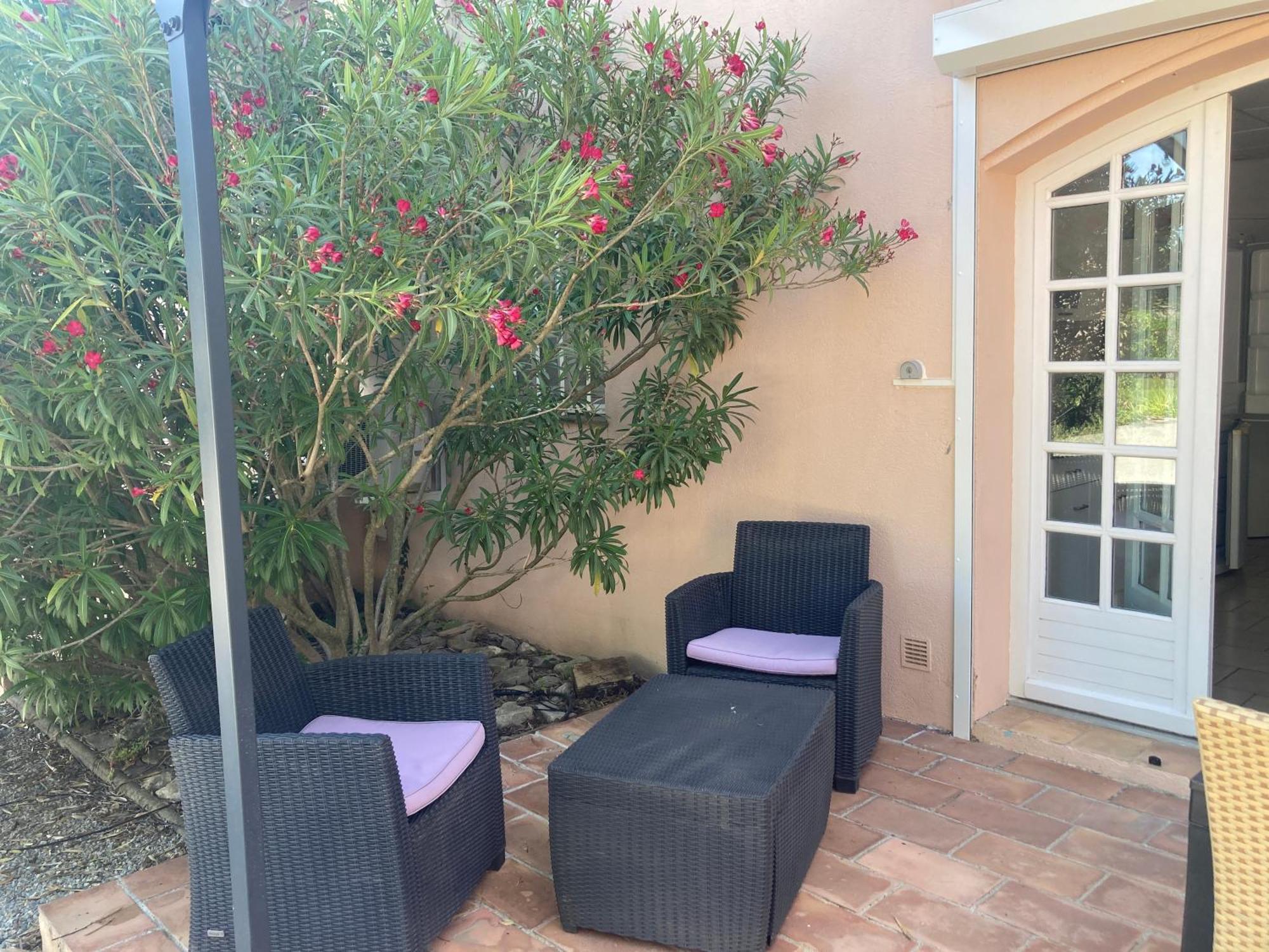 Les Bougainvillees De Camargue Villetelle Phòng bức ảnh