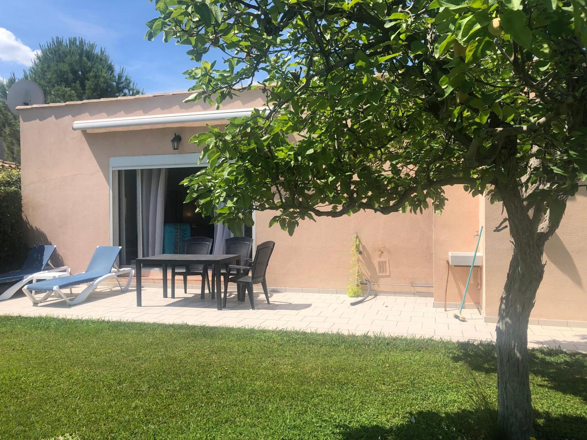 Les Bougainvillees De Camargue Villetelle Phòng bức ảnh